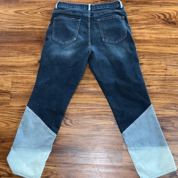 LOGO~ Lori Goldstein Women's ombré Straight Leg ankle Jeans - Dark to Light Blue - Picture 3 of 9